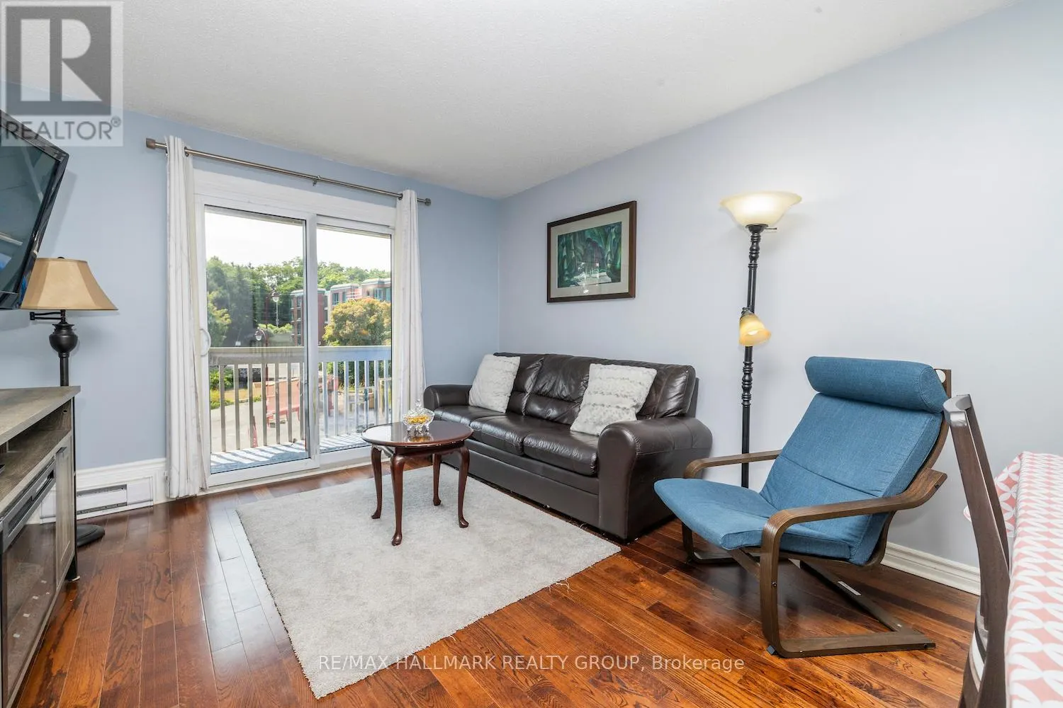 203 - 345 CENTRUM BOULEVARD