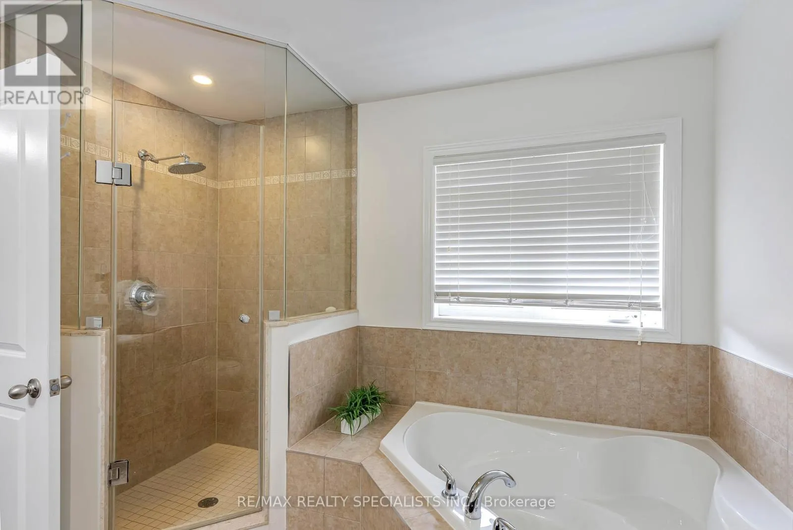 19 WHITE ASH ROAD