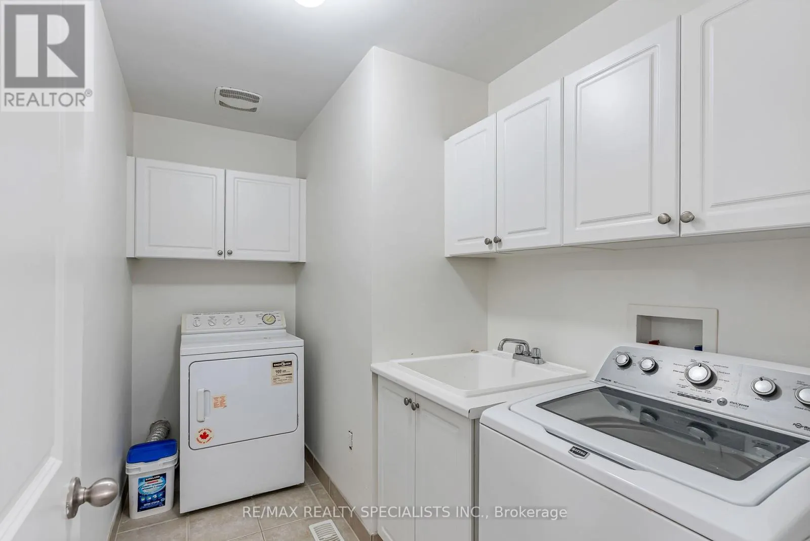 19 WHITE ASH ROAD