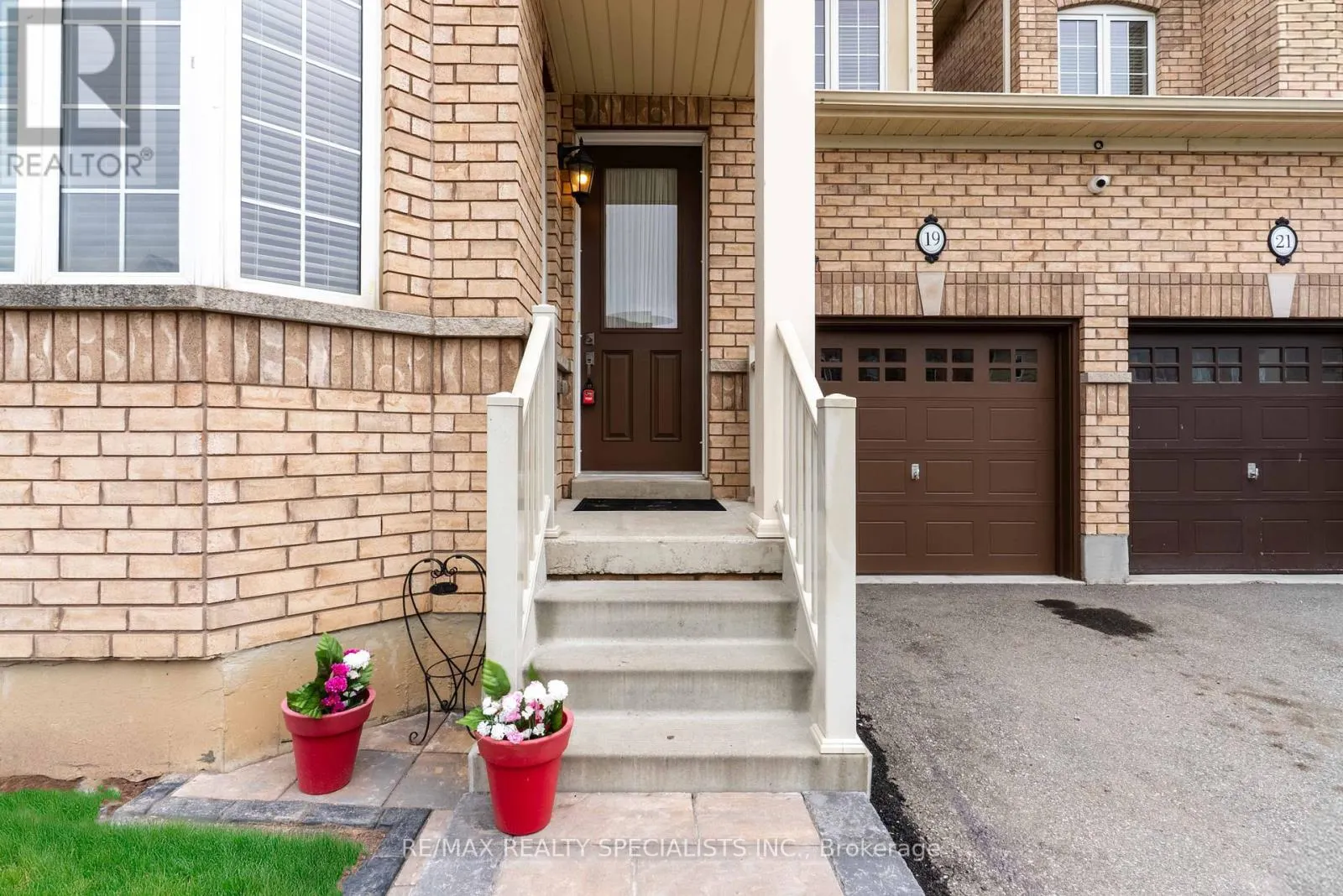 19 WHITE ASH ROAD