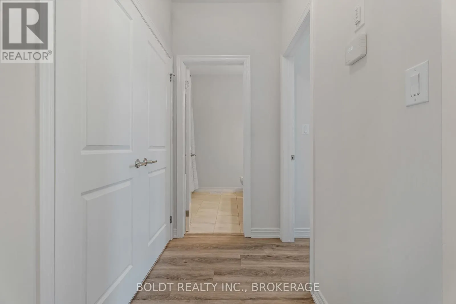 80 SUMMERSIDES BOULEVARD