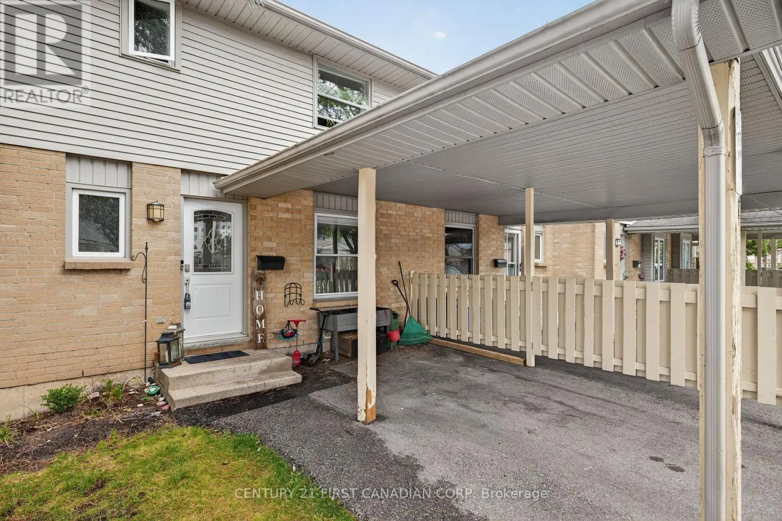 55 ASHLEY CRESCENT
