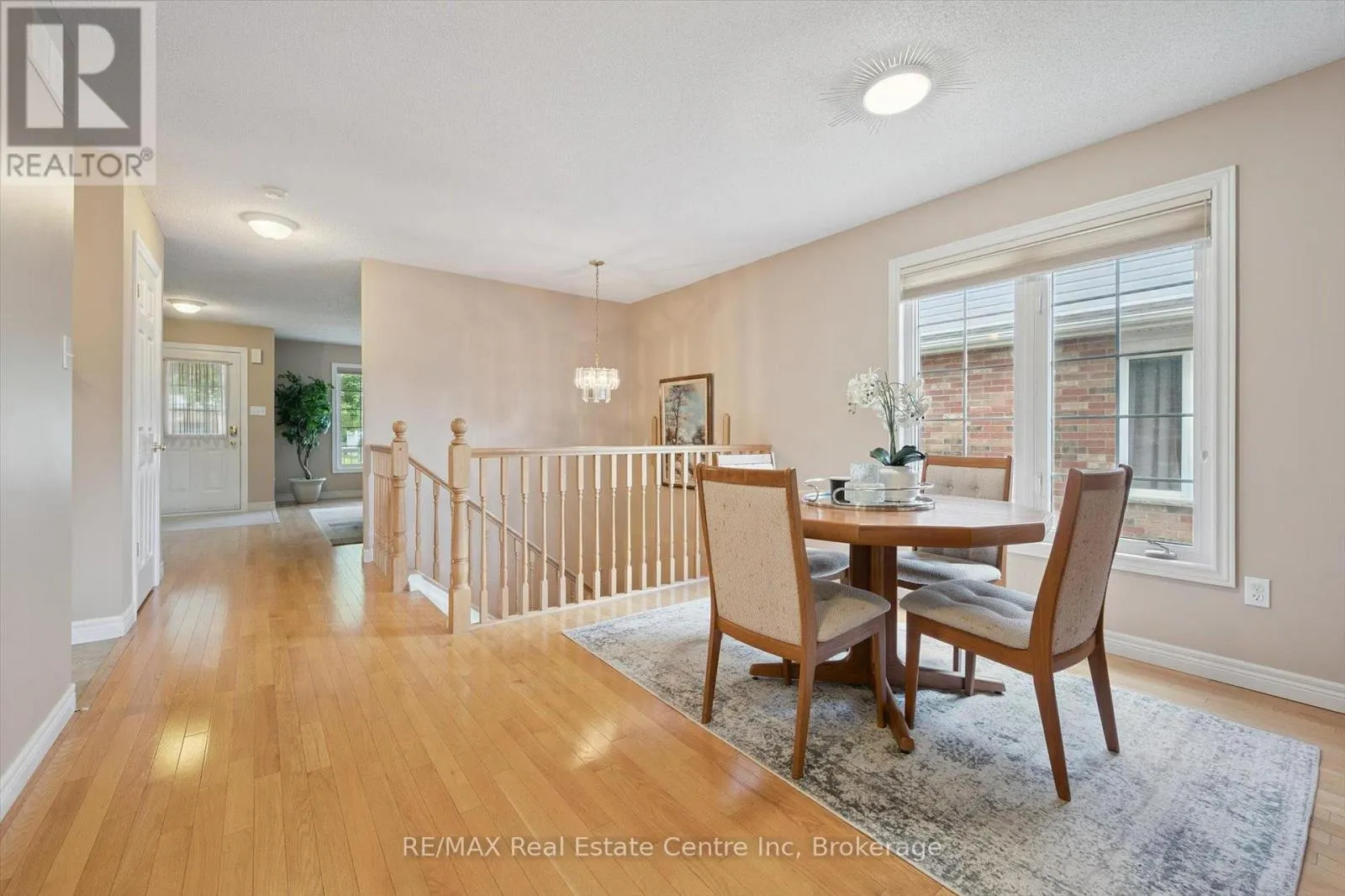 98 SCHRODER CRESCENT