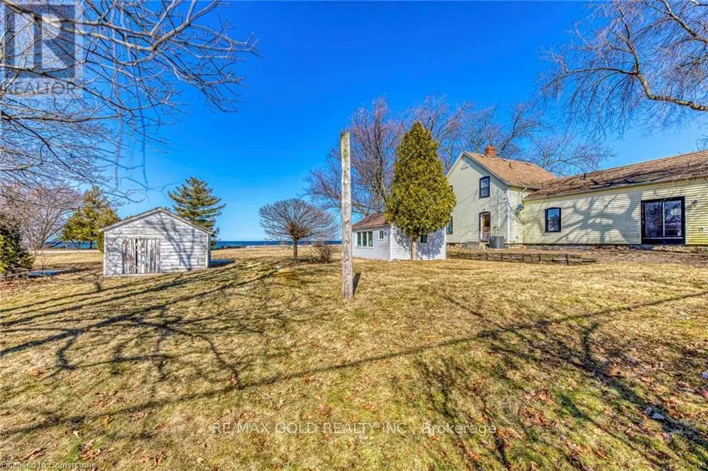 3590 LAKESHORE ROAD