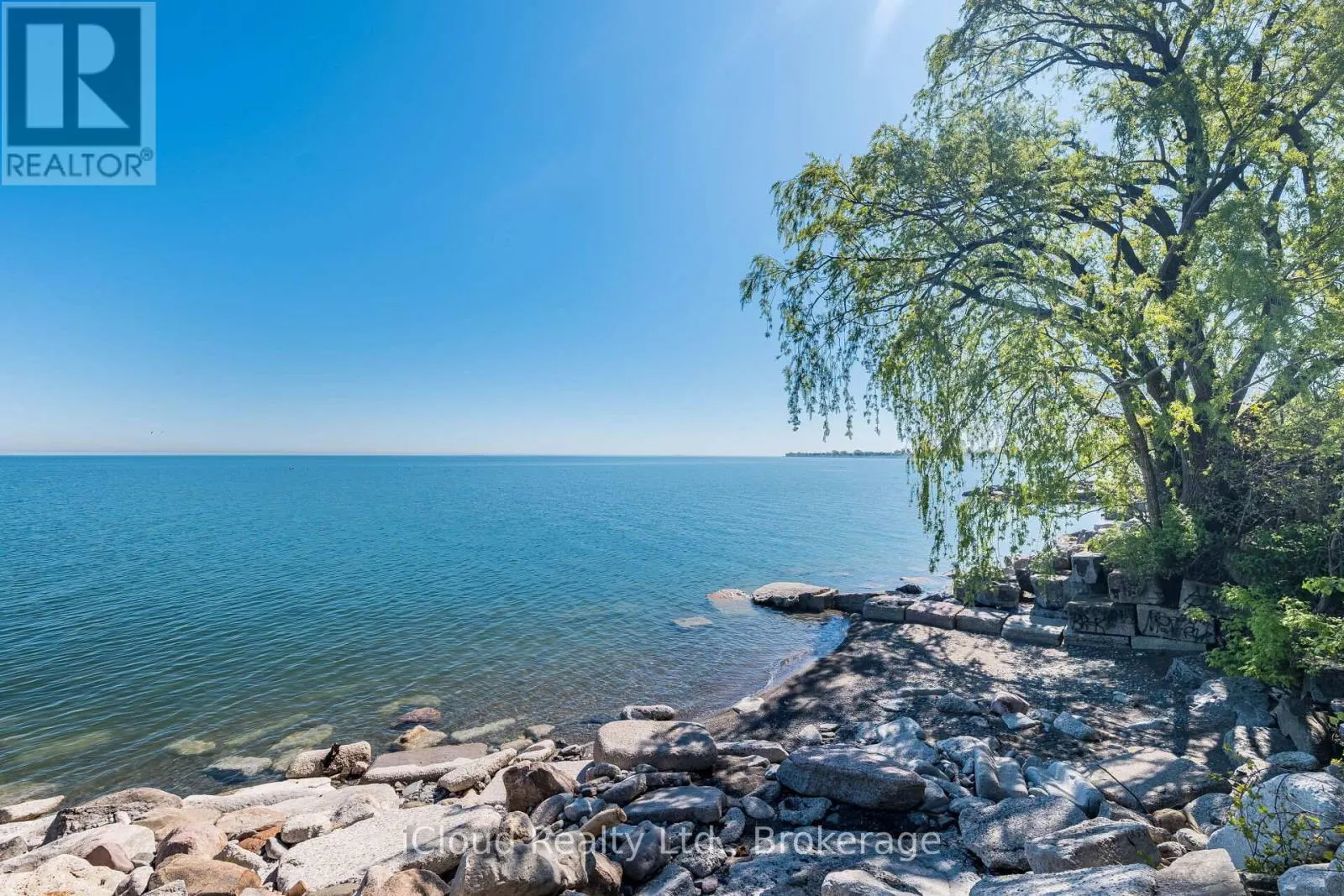 20 - 45 SEABREEZE CRESCENT