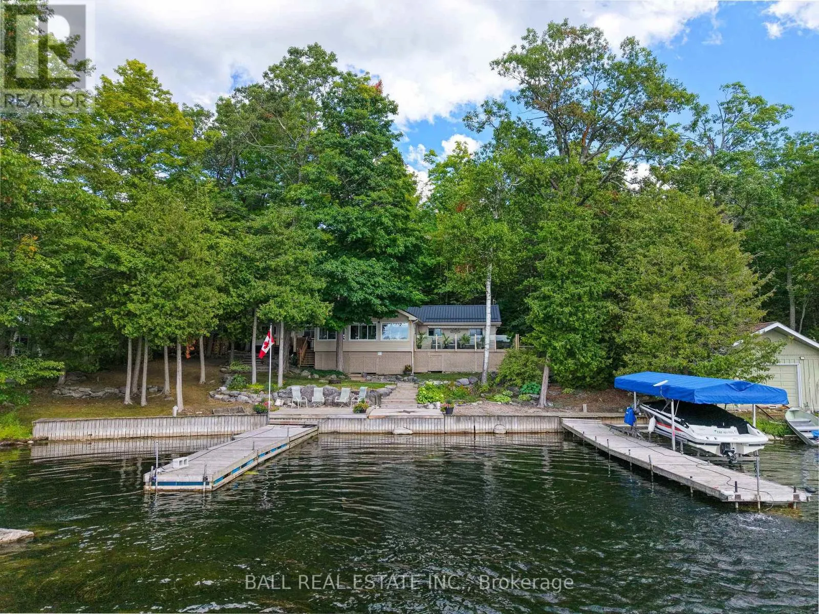 27 MAPLEWOOD COURT