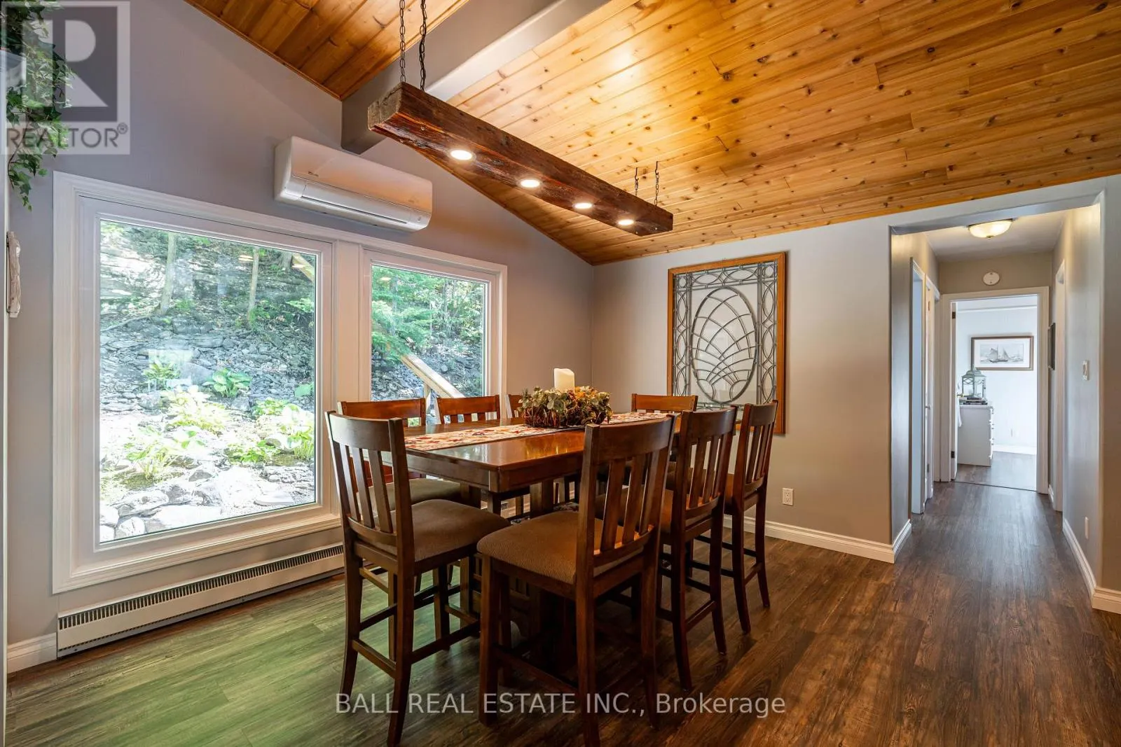 27 MAPLEWOOD COURT