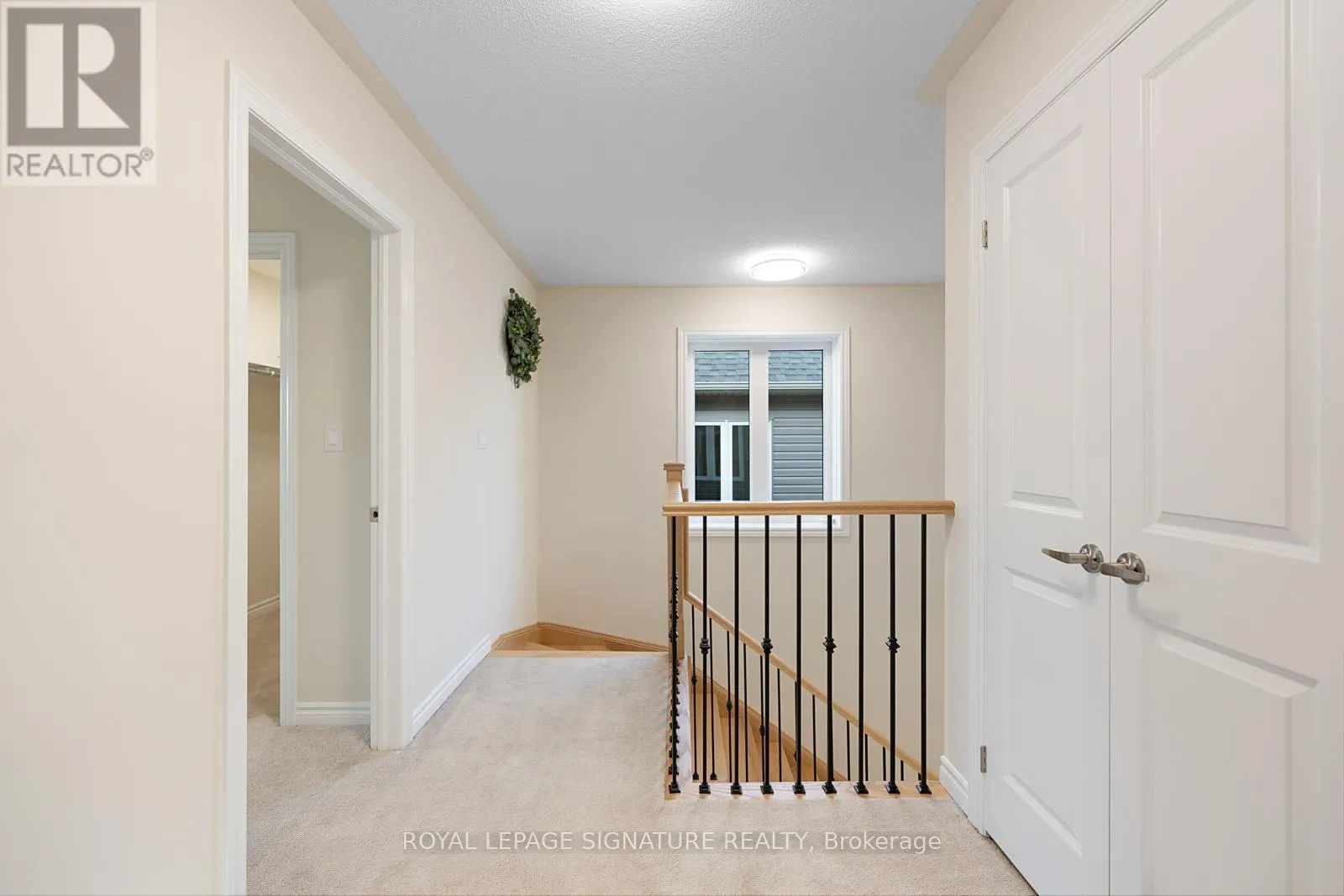 36 HILLCROFT WAY