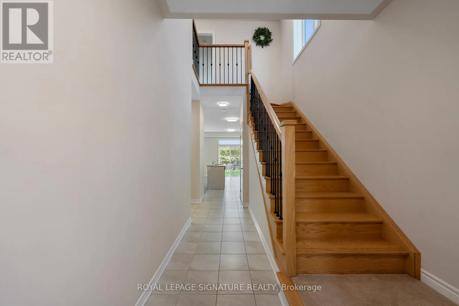 36 HILLCROFT WAY