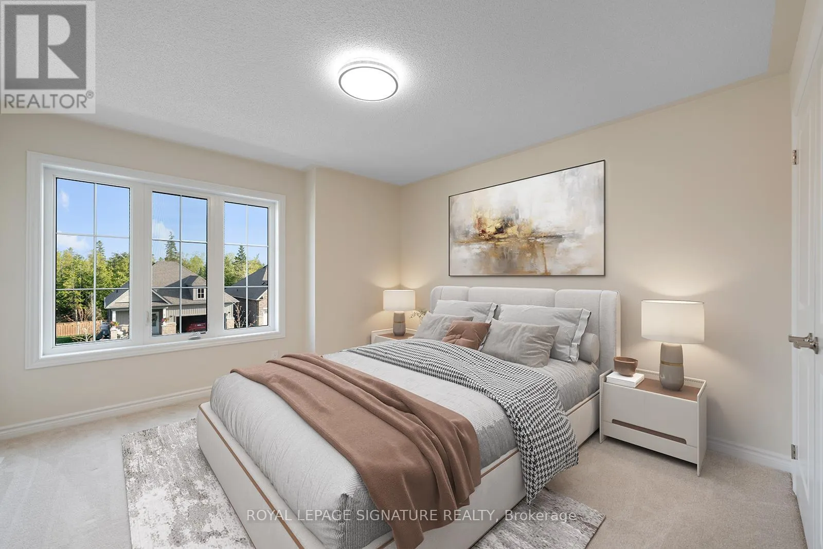 36 HILLCROFT WAY
