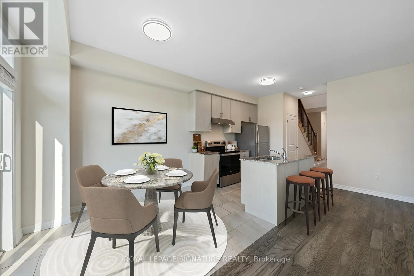 36 HILLCROFT WAY