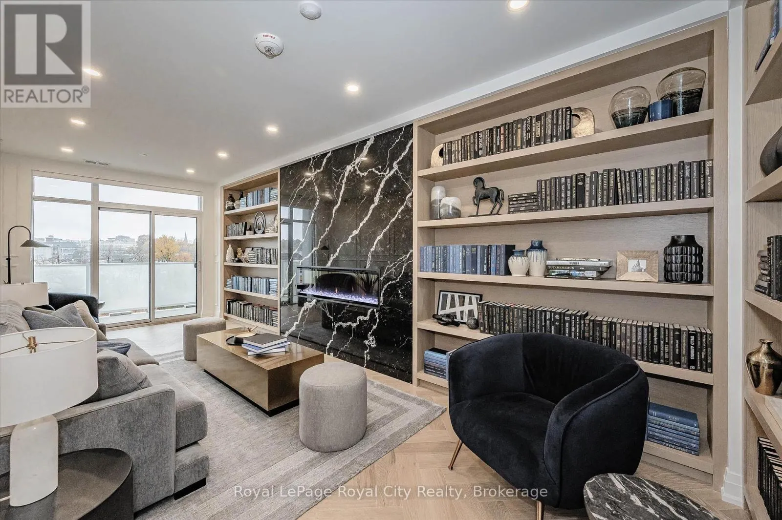 1007 - 71 WYNDHAM STREET S, #1007