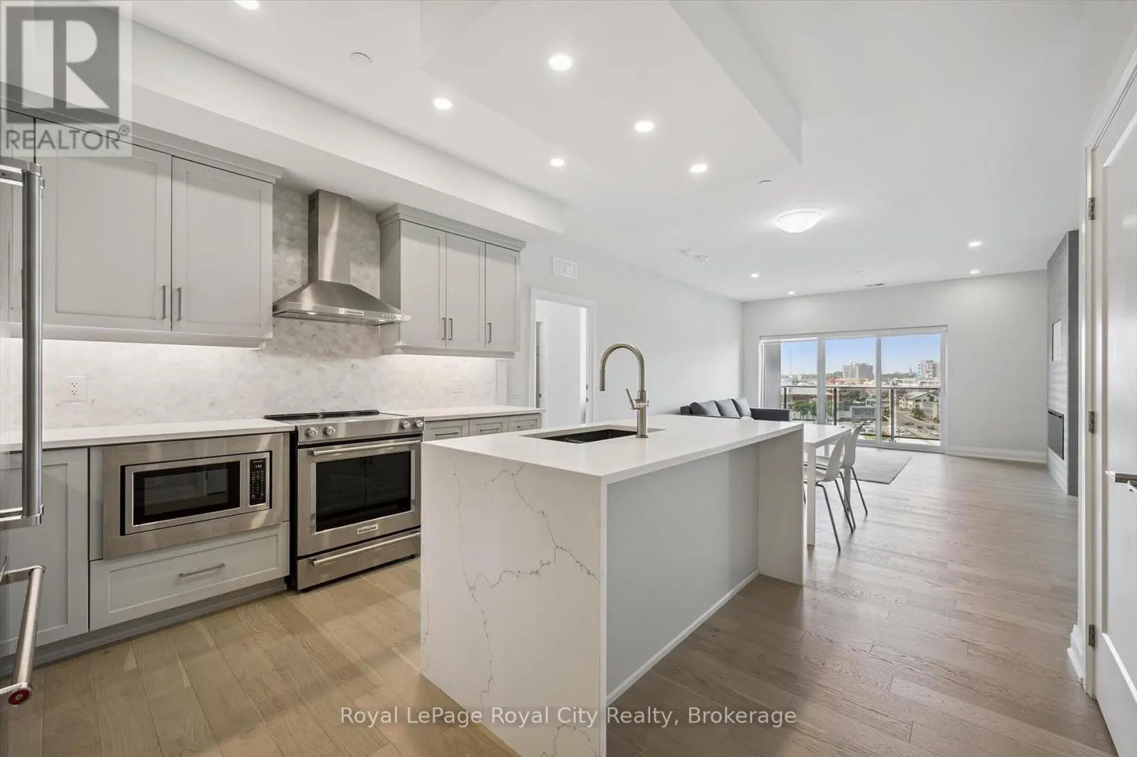 1007 - 71 WYNDHAM STREET S, #1007