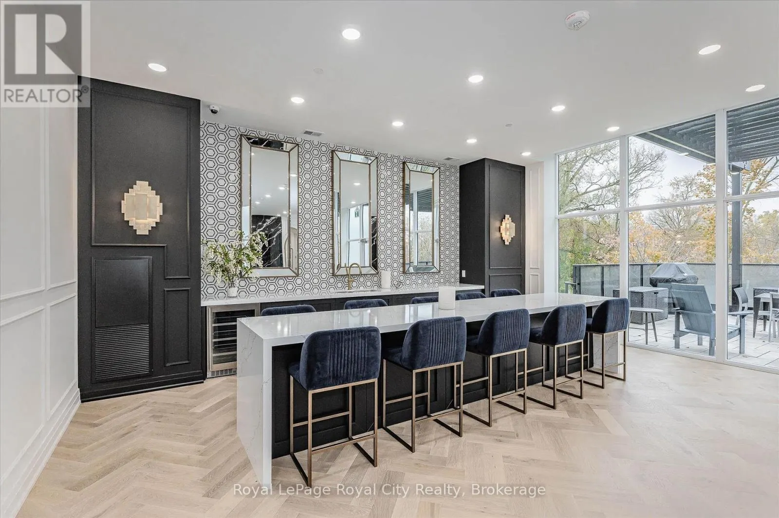 1007 - 71 WYNDHAM STREET S, #1007