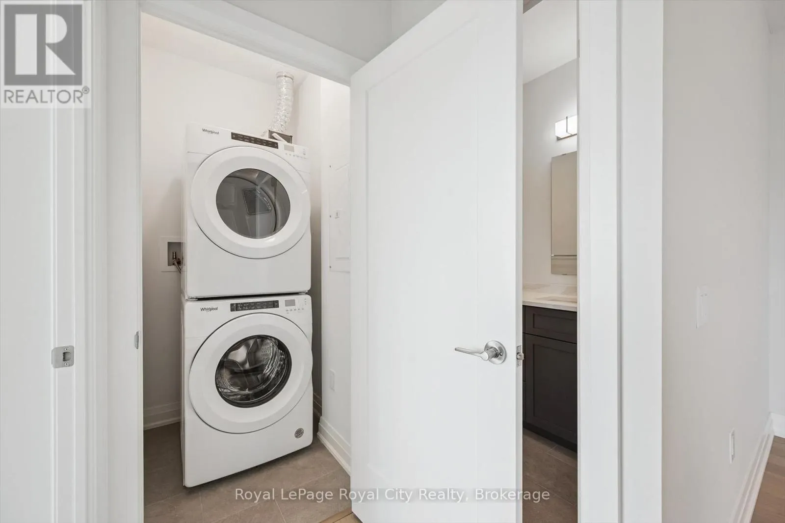 1007 - 71 WYNDHAM STREET S, #1007