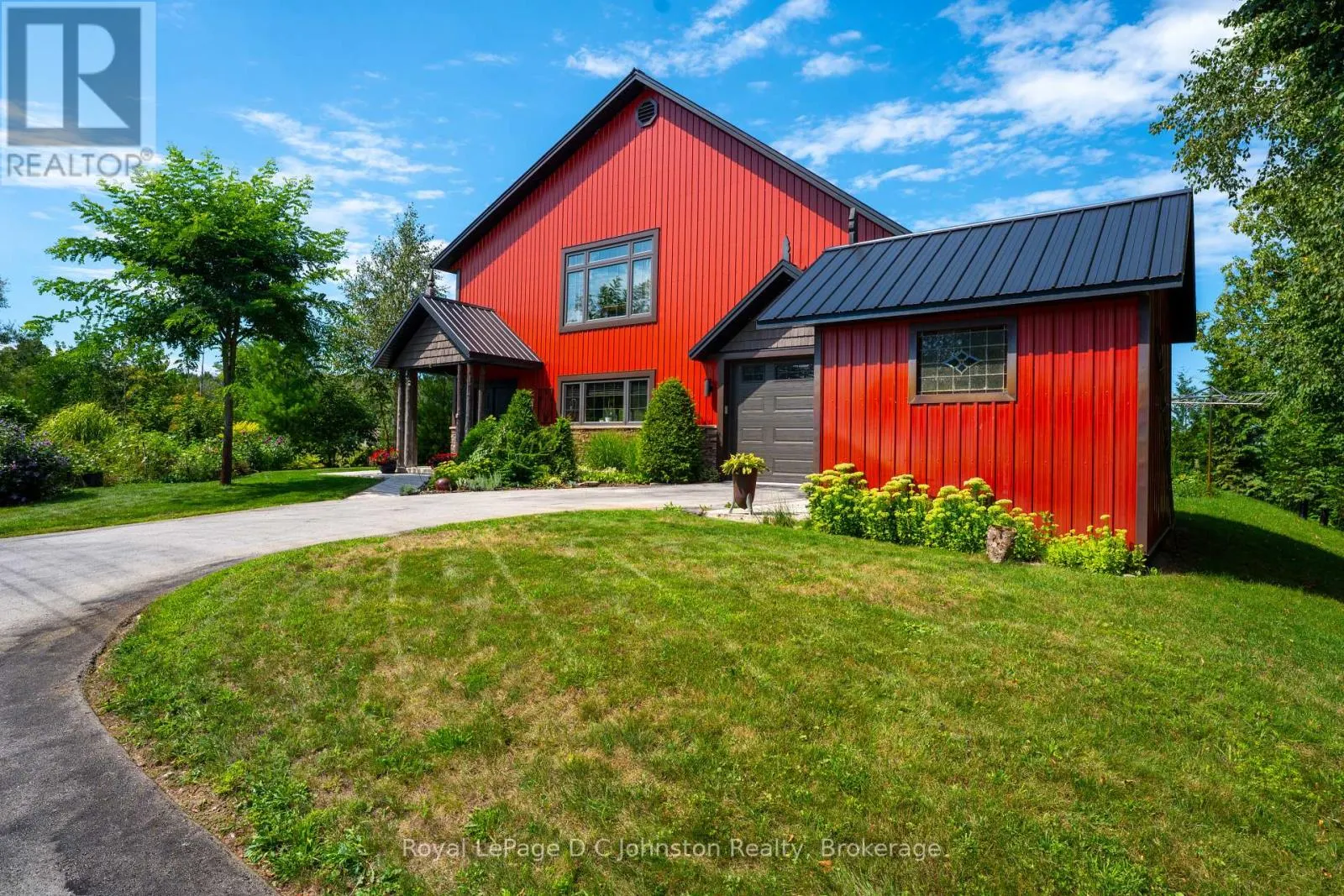 11 LAKE DRIVE