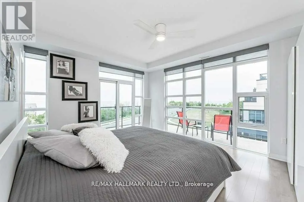 409 - 10 CONCORD PLACE