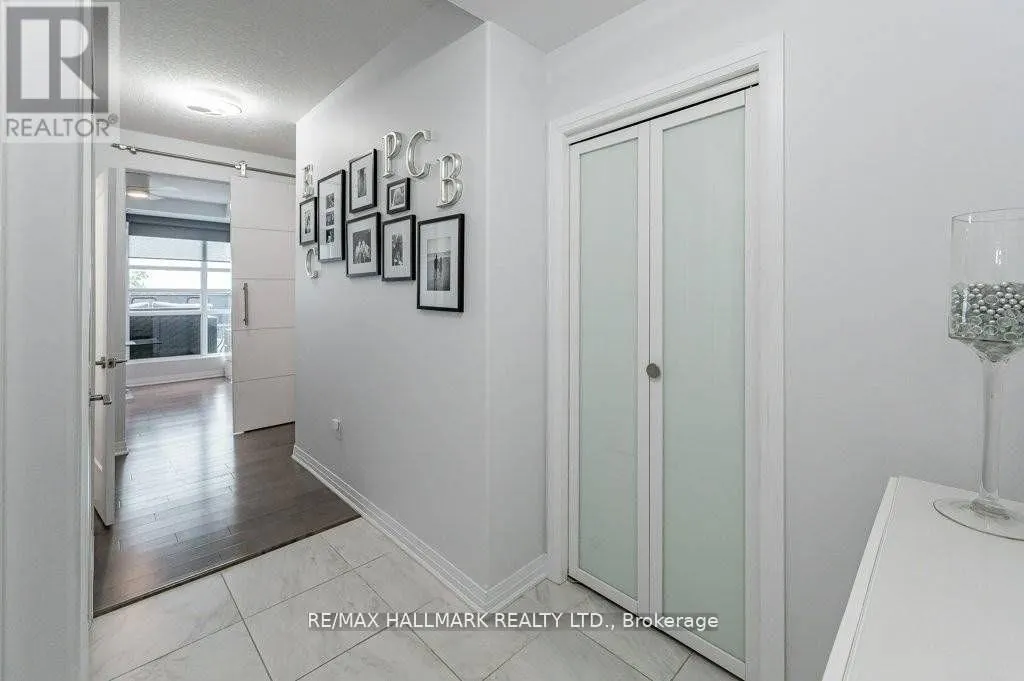 409 - 10 CONCORD PLACE