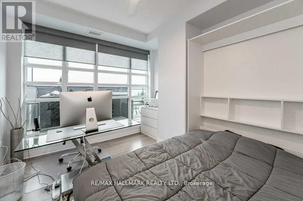 409 - 10 CONCORD PLACE