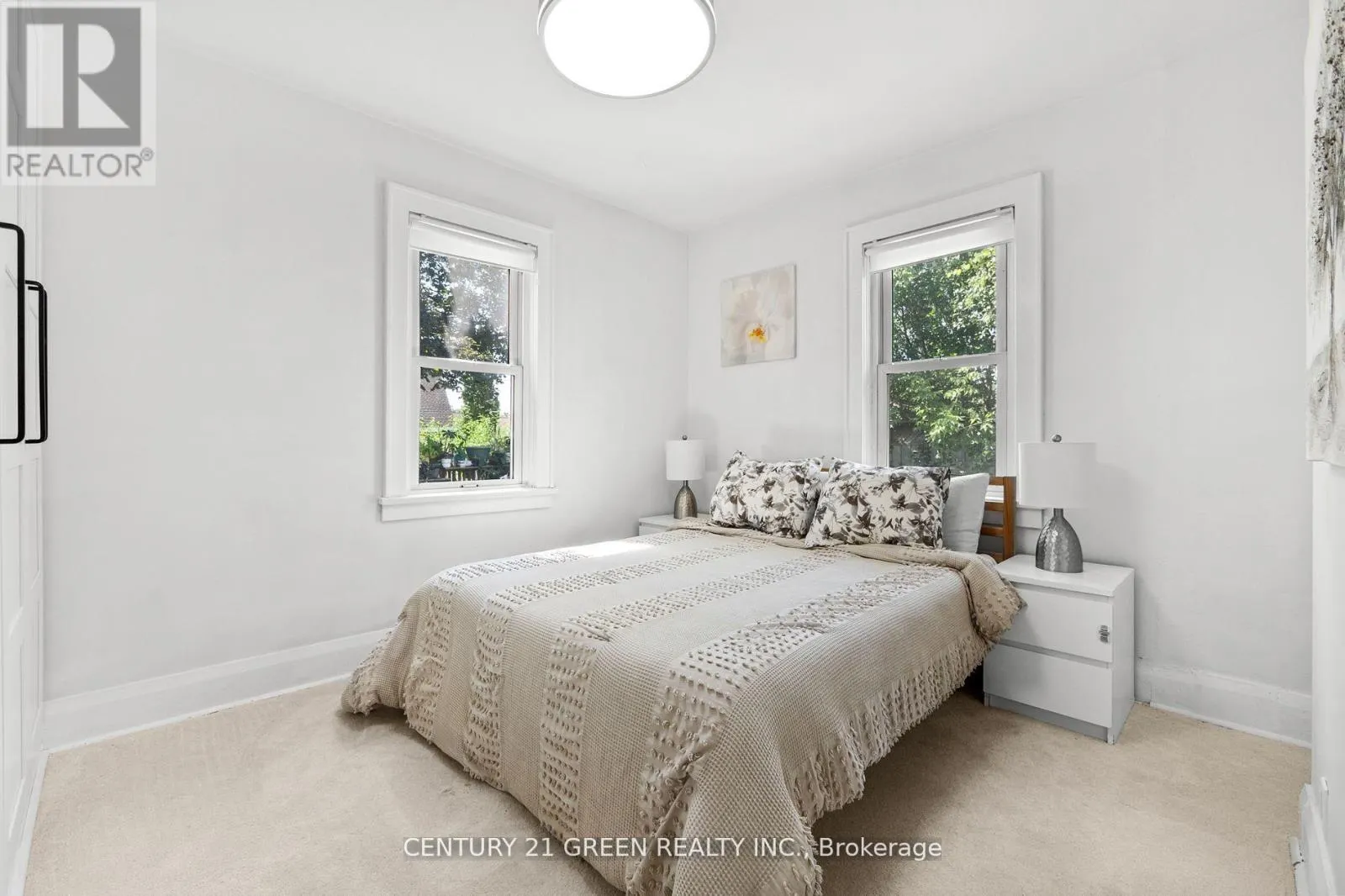 50 ELGIN STREET S