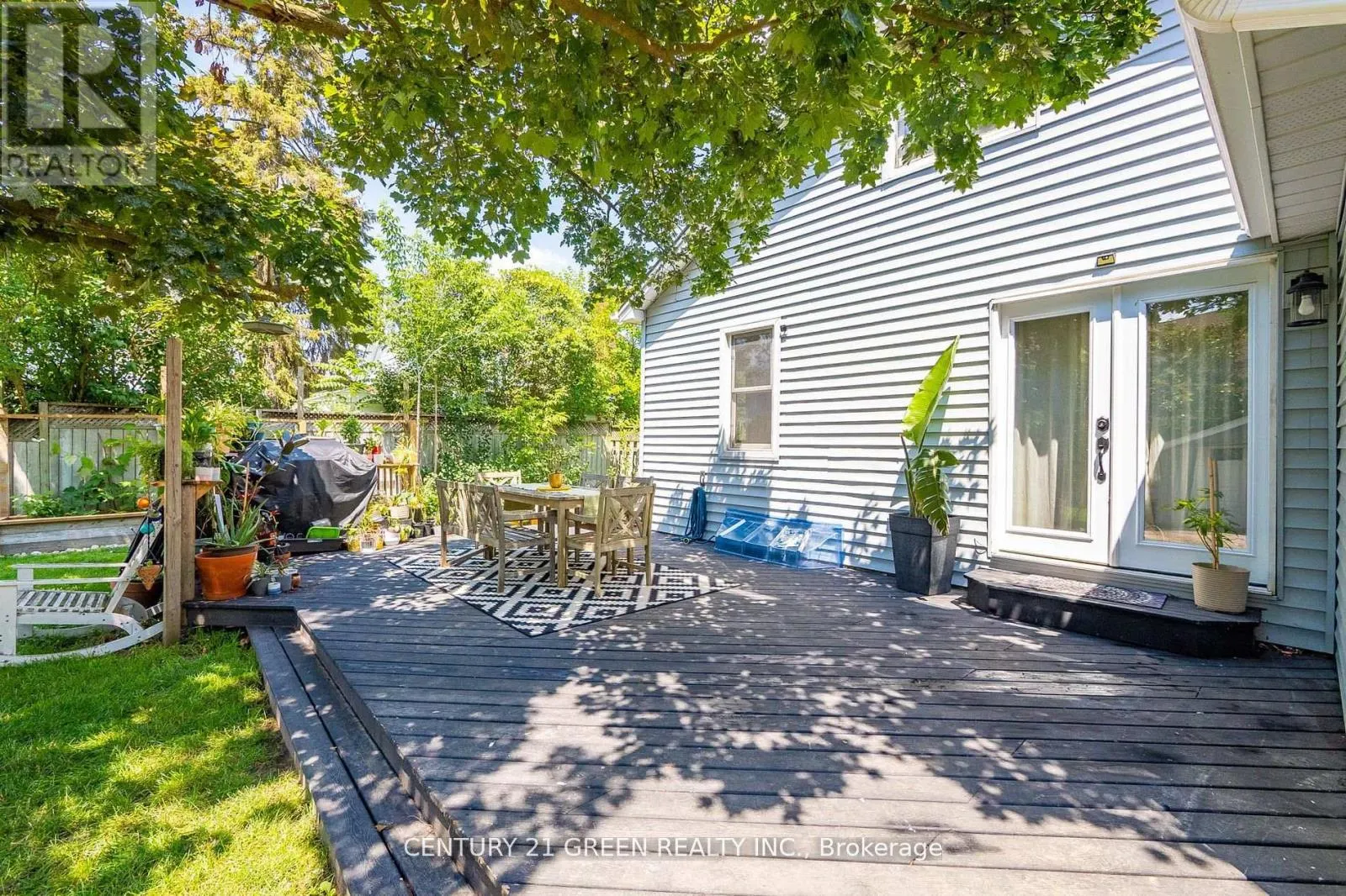 50 ELGIN STREET S