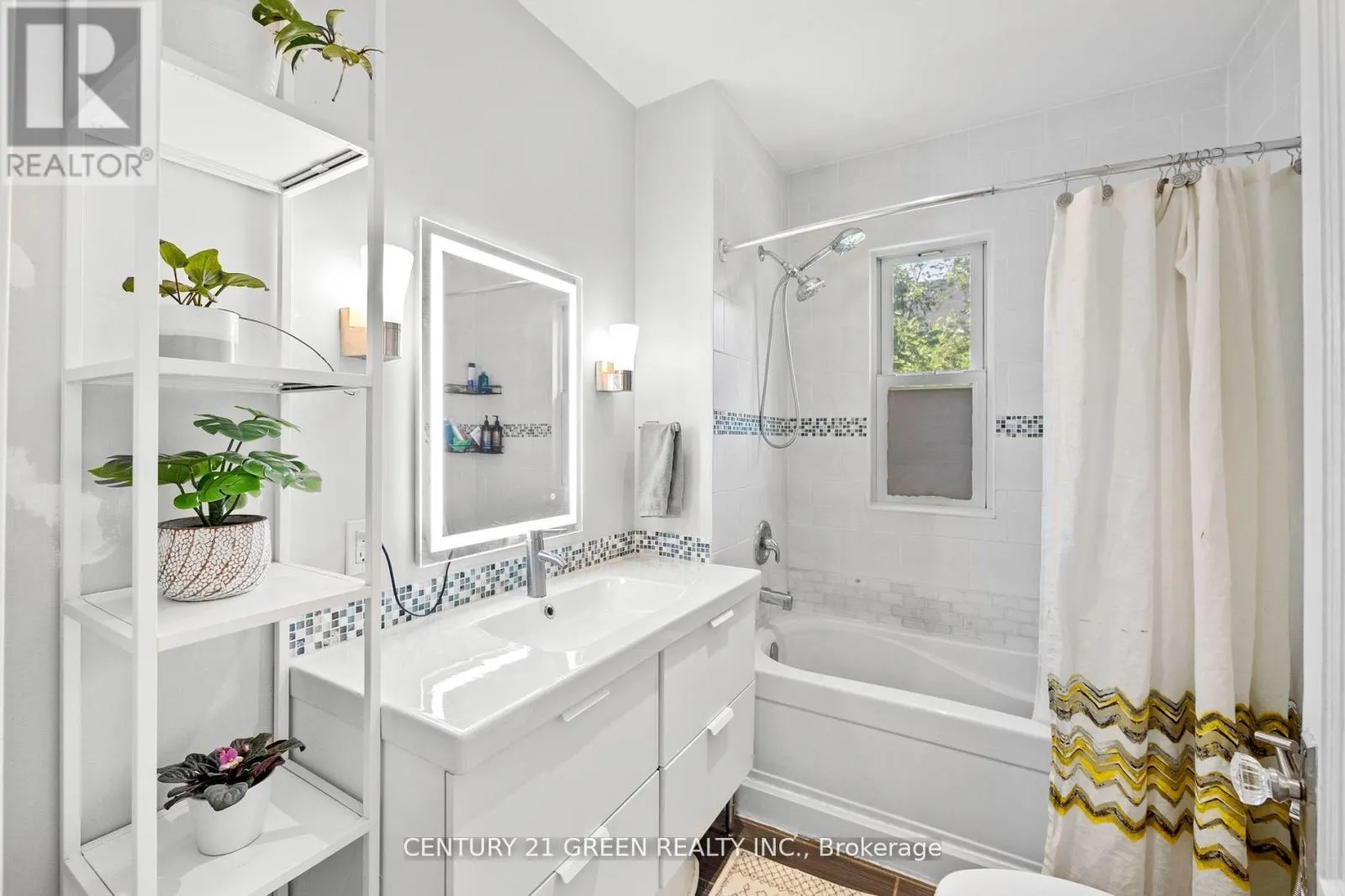 50 ELGIN STREET S