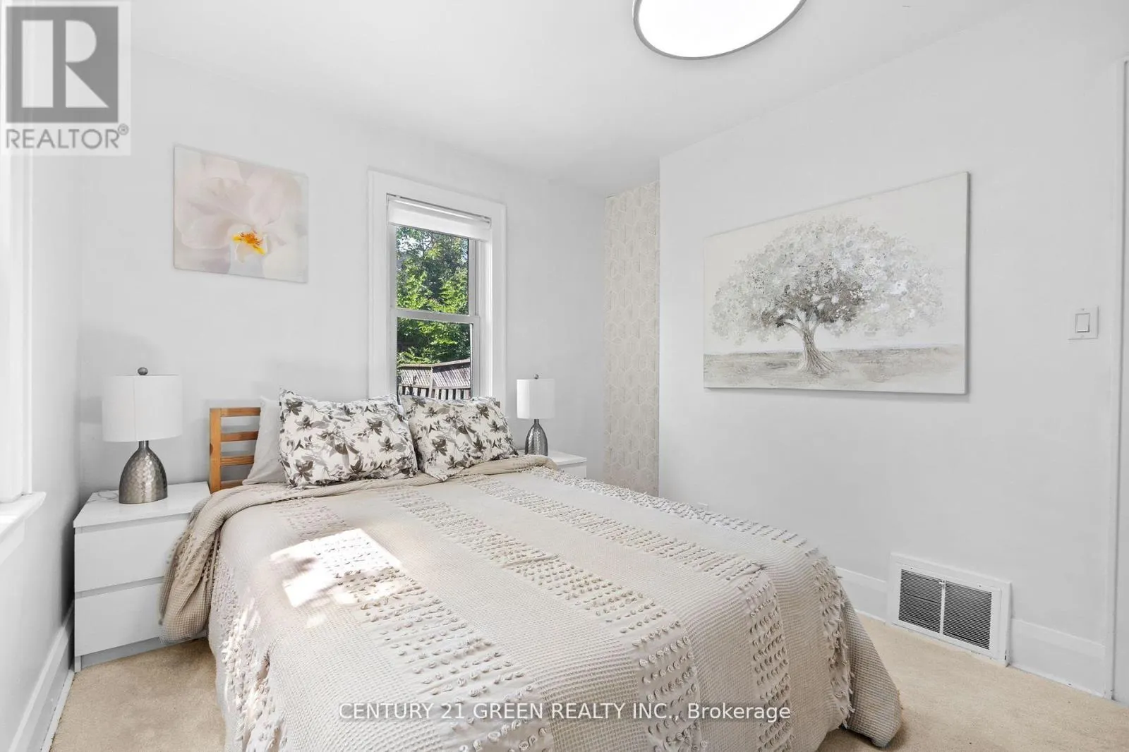 50 ELGIN STREET S