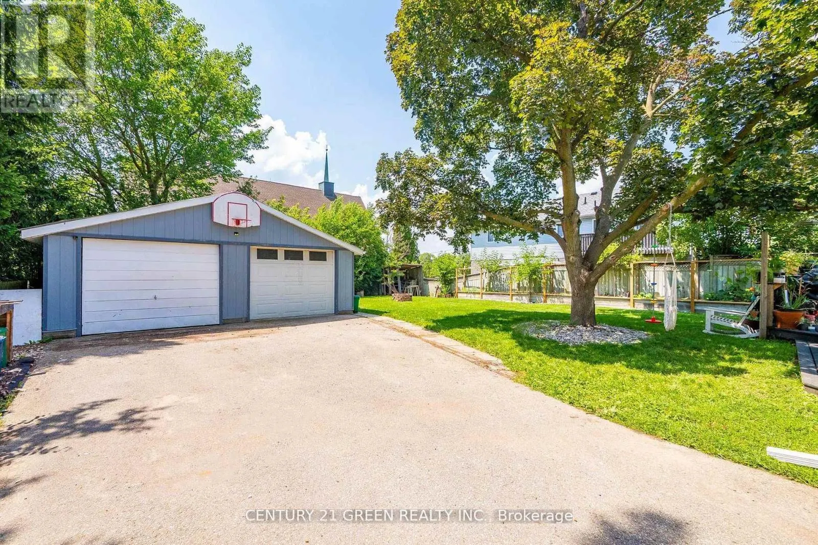 50 ELGIN STREET S