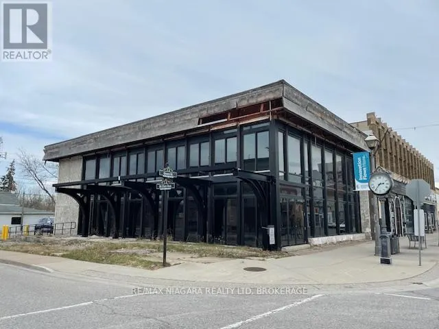 4461 QUEEN STREET