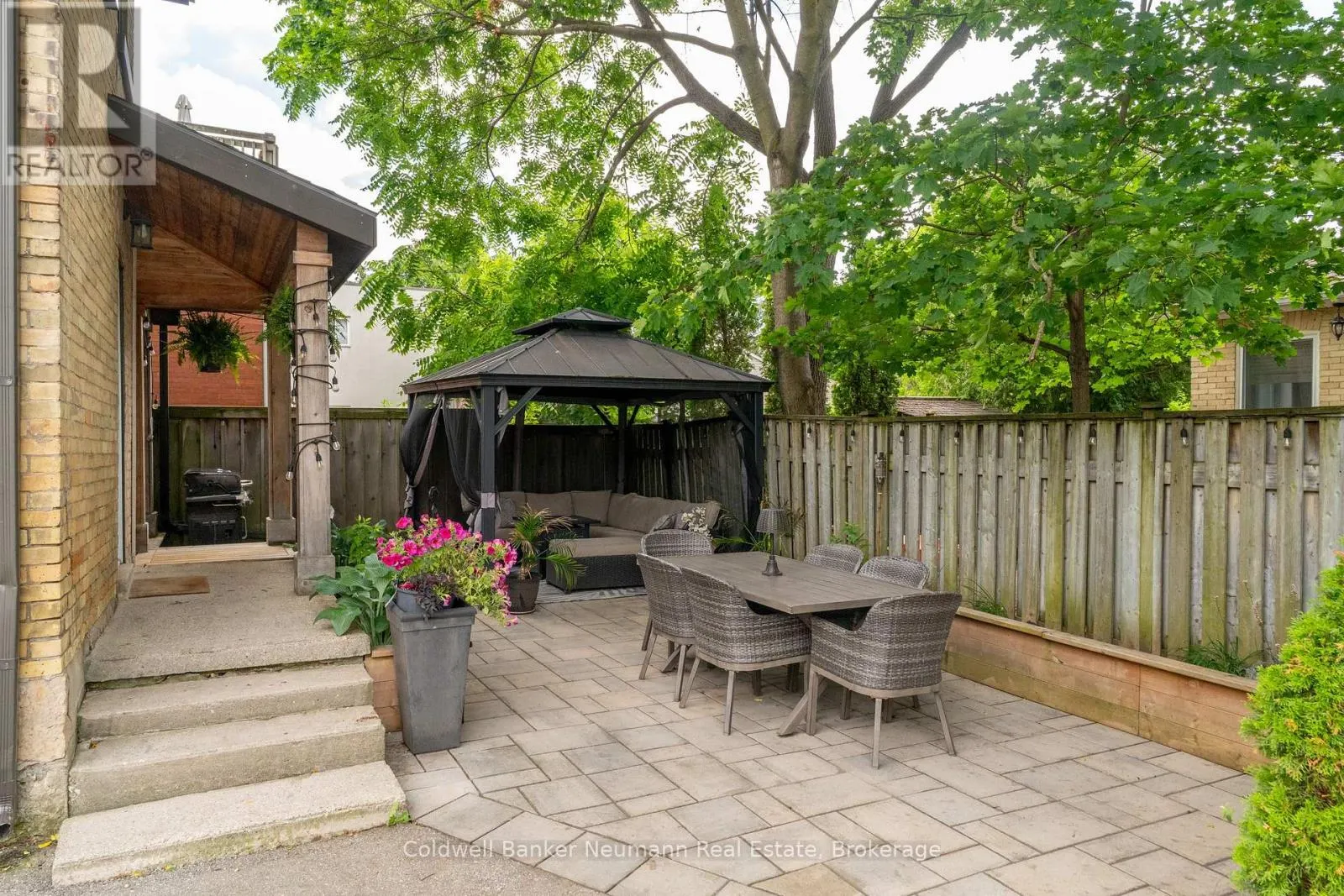 394 WOOLWICH STREET
