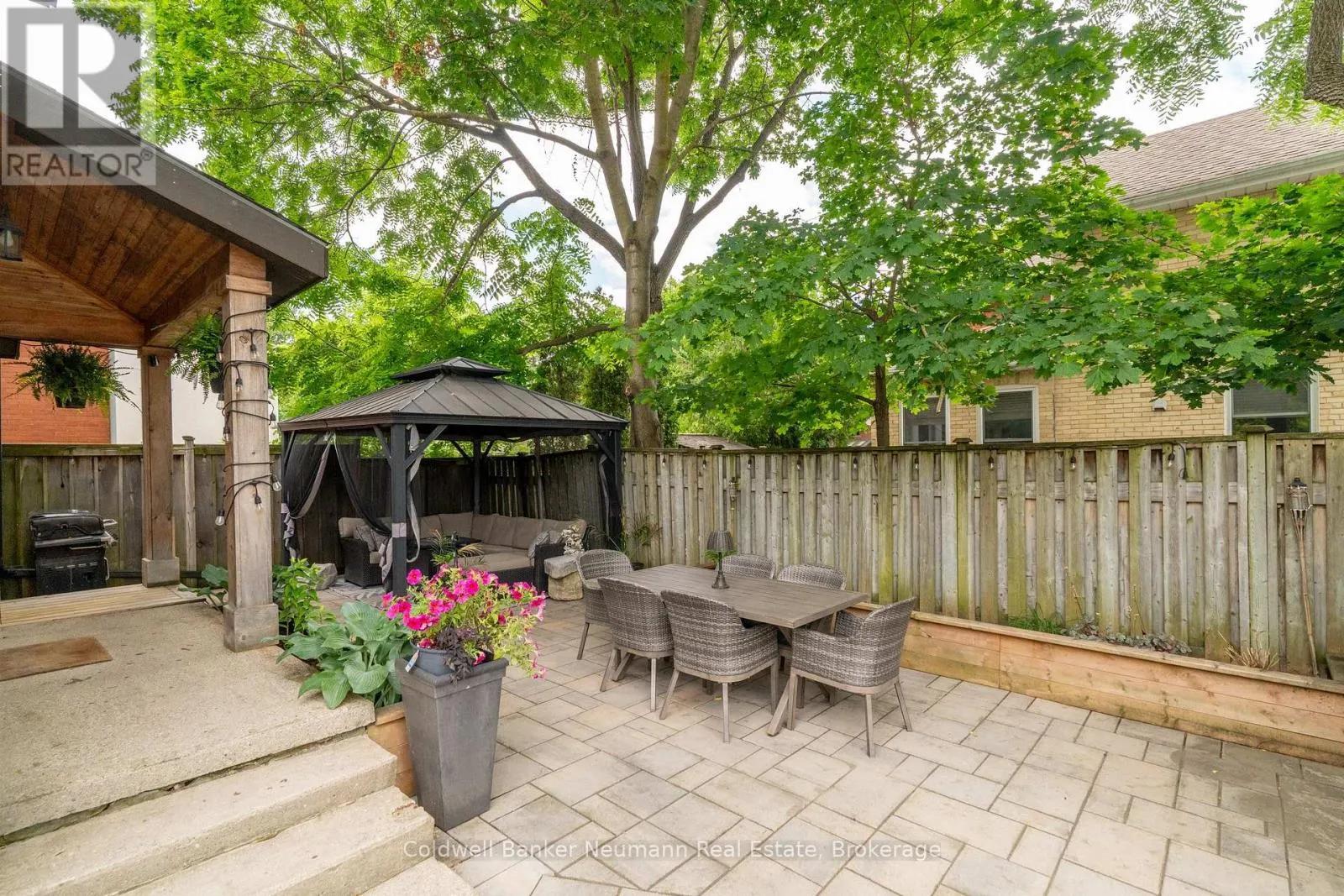 394 WOOLWICH STREET