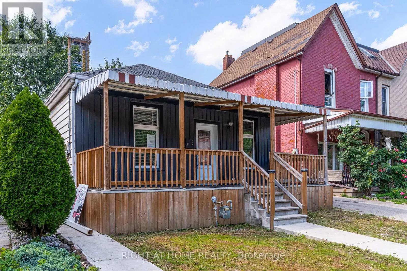 111 MARY STREET