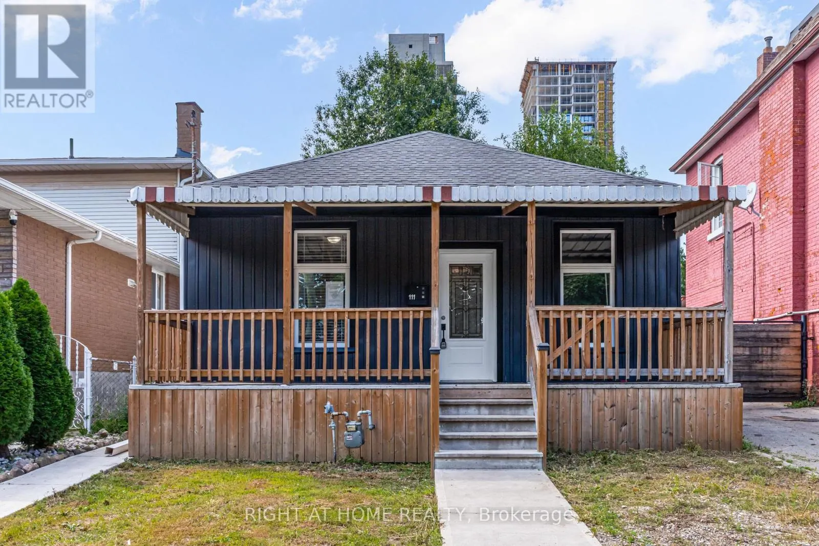 111 MARY STREET