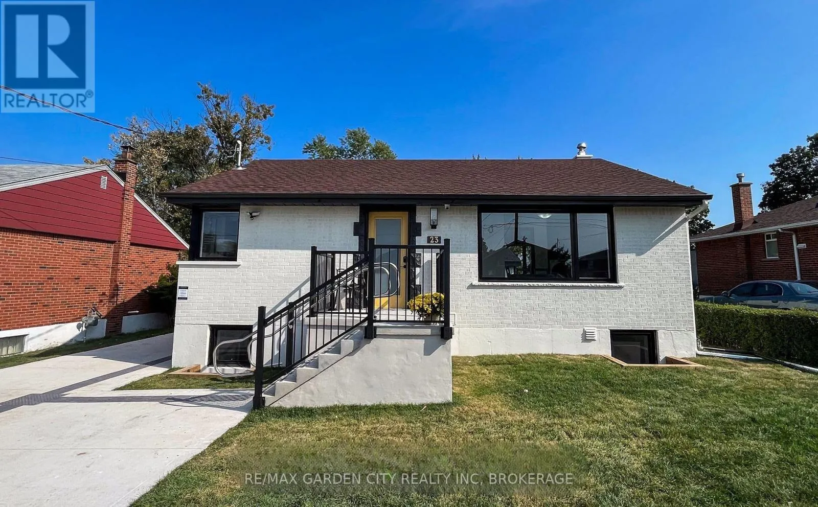 23 WARREN AVENUE