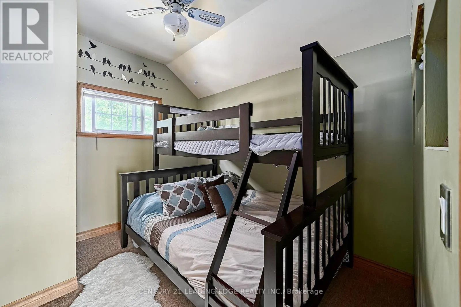 225 ARNOTT DRIVE