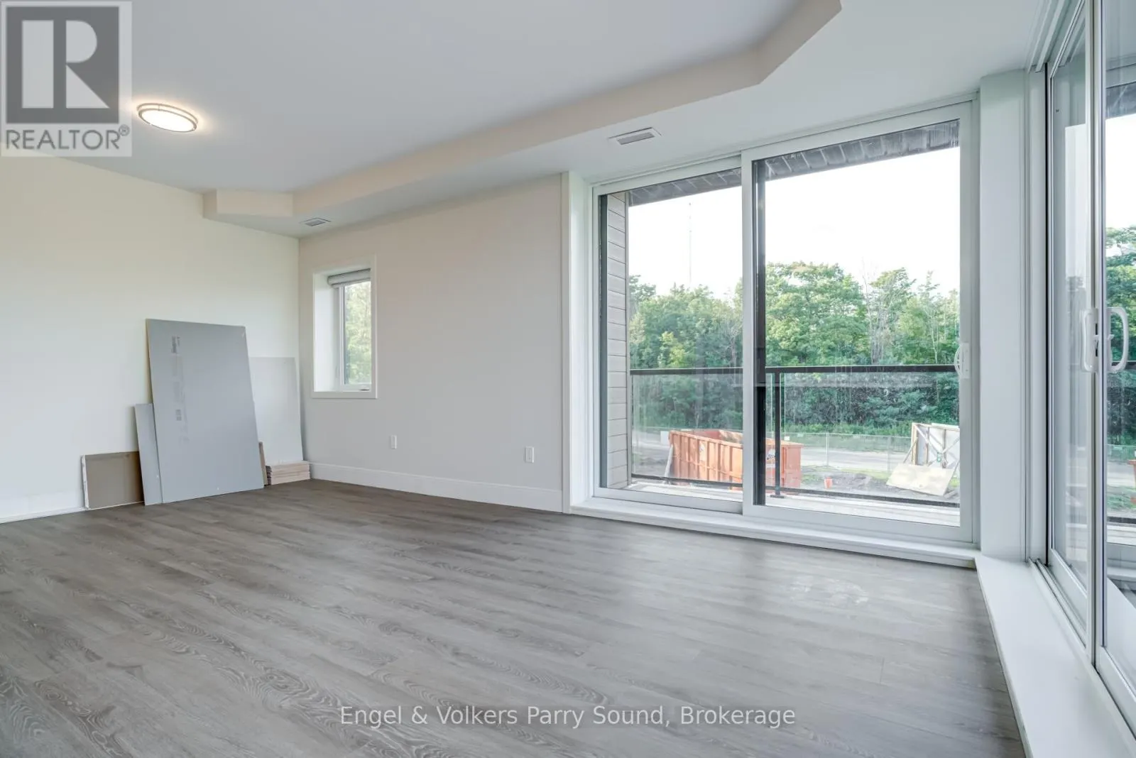 201 - 51 GEORGE STREET, #201