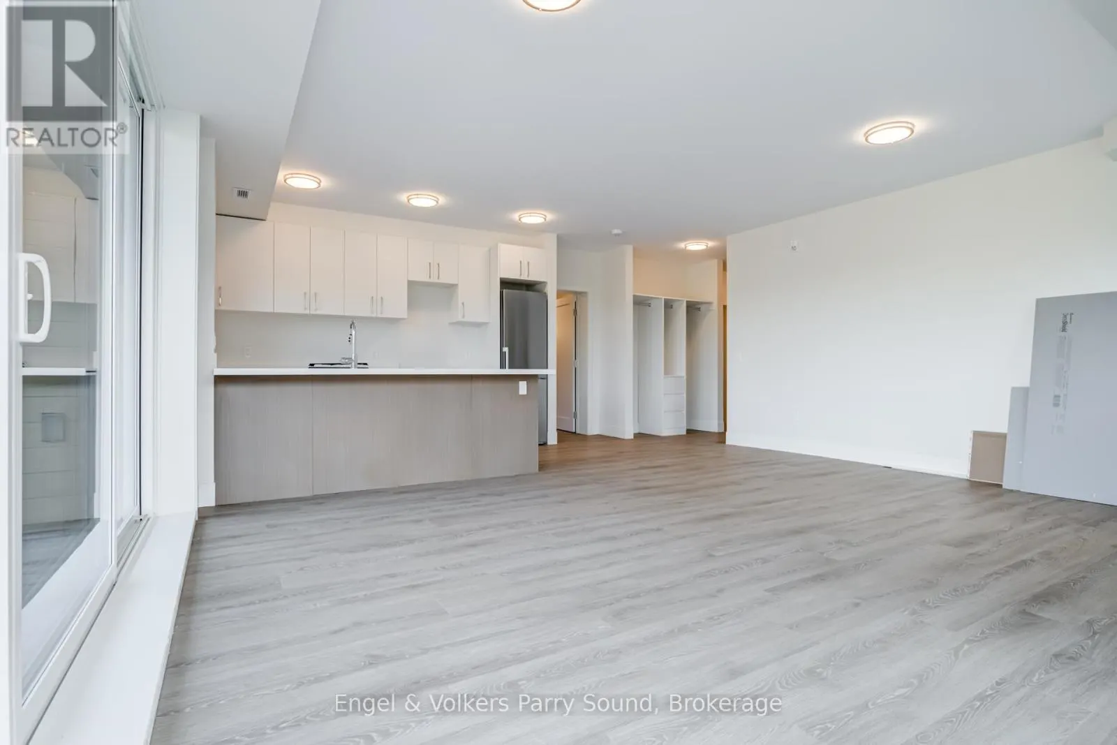 201 - 51 GEORGE STREET, #201