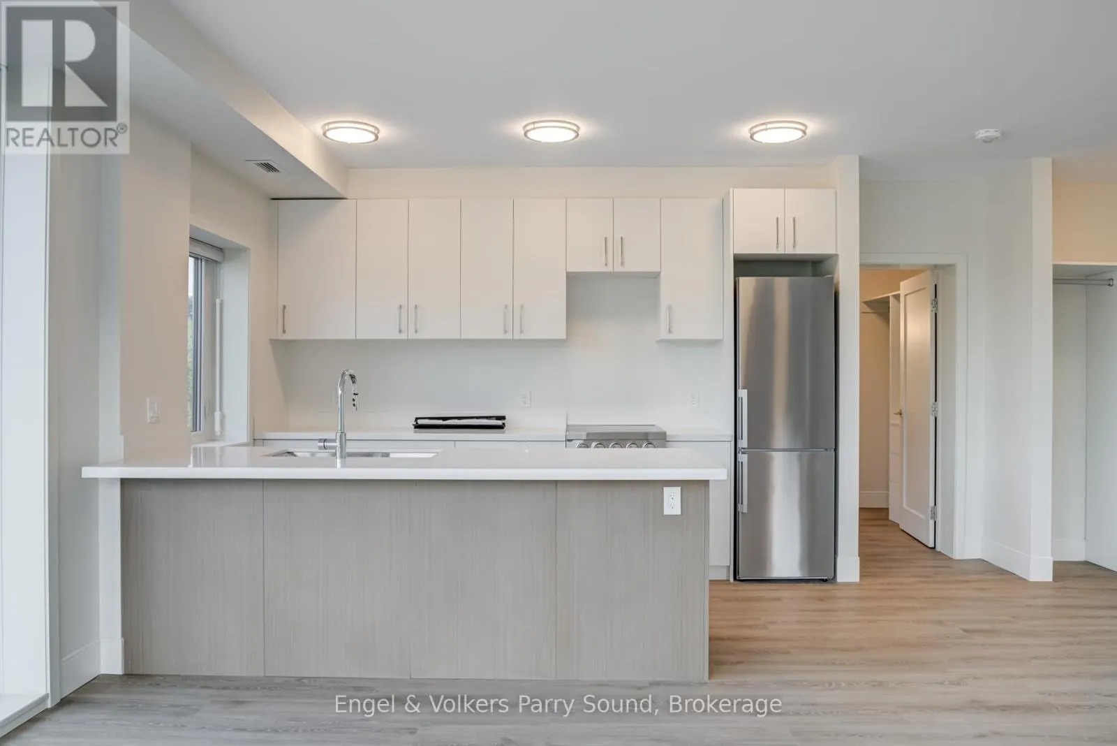 201 - 51 GEORGE STREET, #201