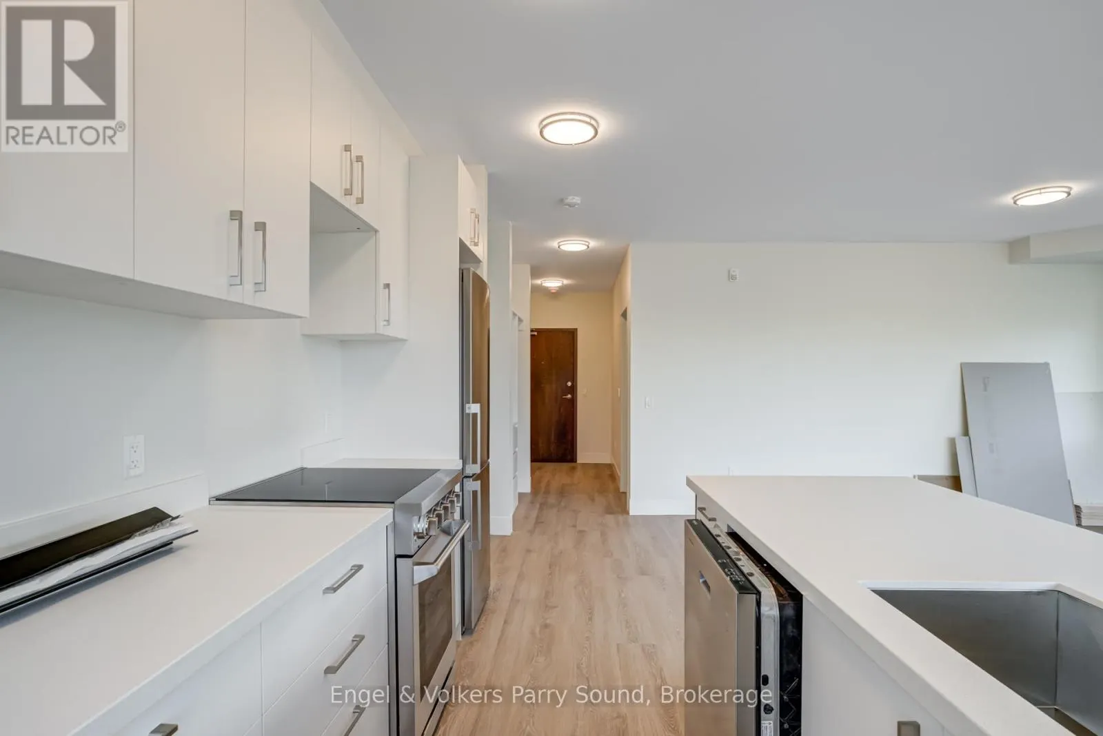 201 - 51 GEORGE STREET, #201