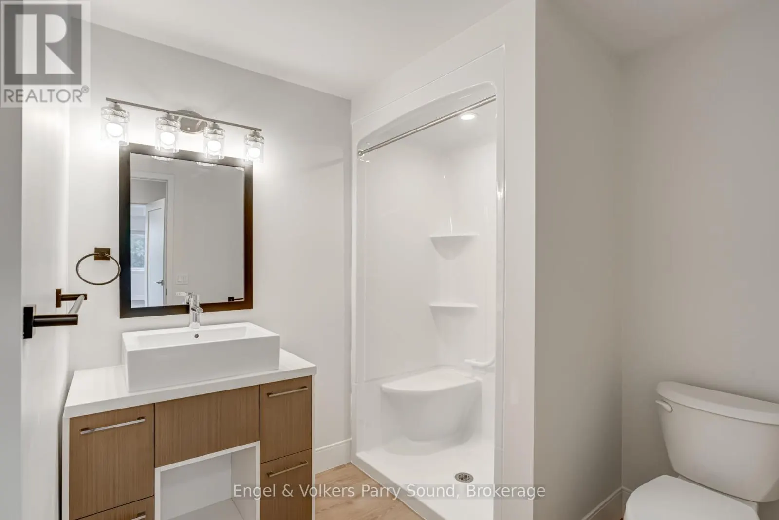 201 - 51 GEORGE STREET, #201