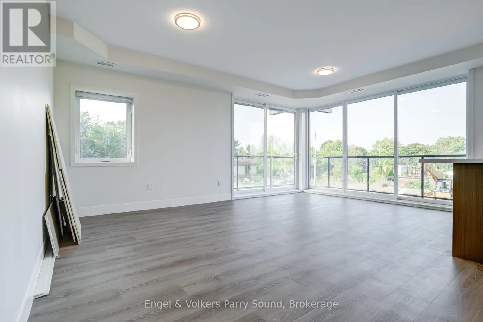 201 - 51 GEORGE STREET, #201