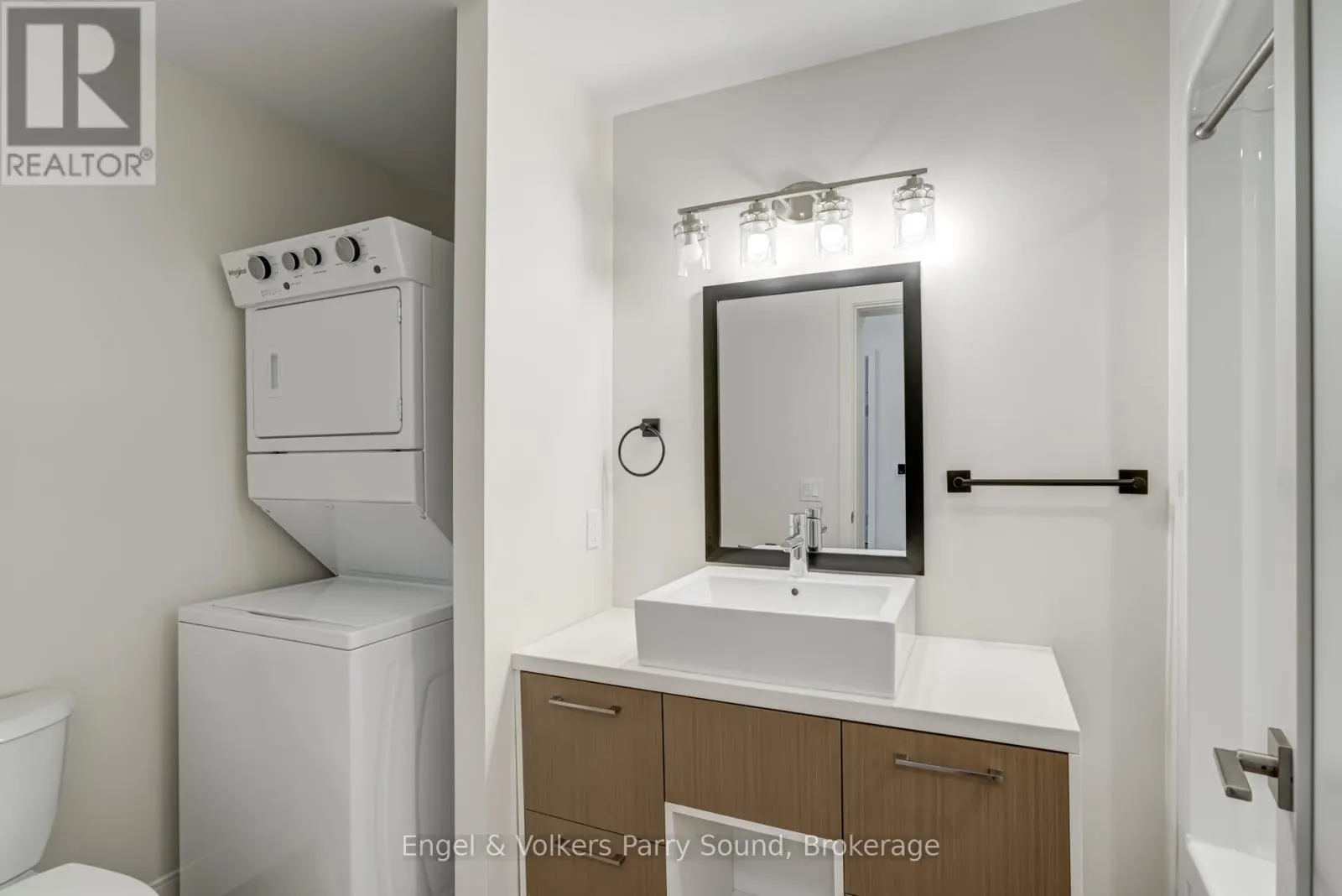 201 - 51 GEORGE STREET, #201