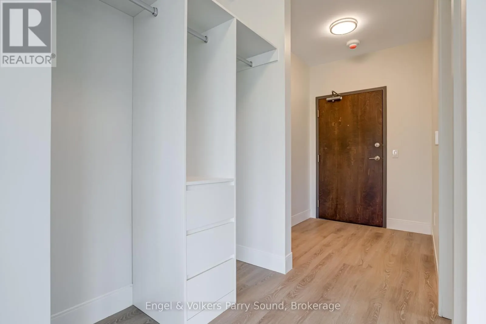 201 - 51 GEORGE STREET, #201