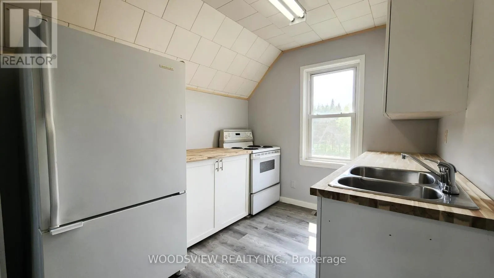 SECOND FLOOR - 59 ONTARIO STREET