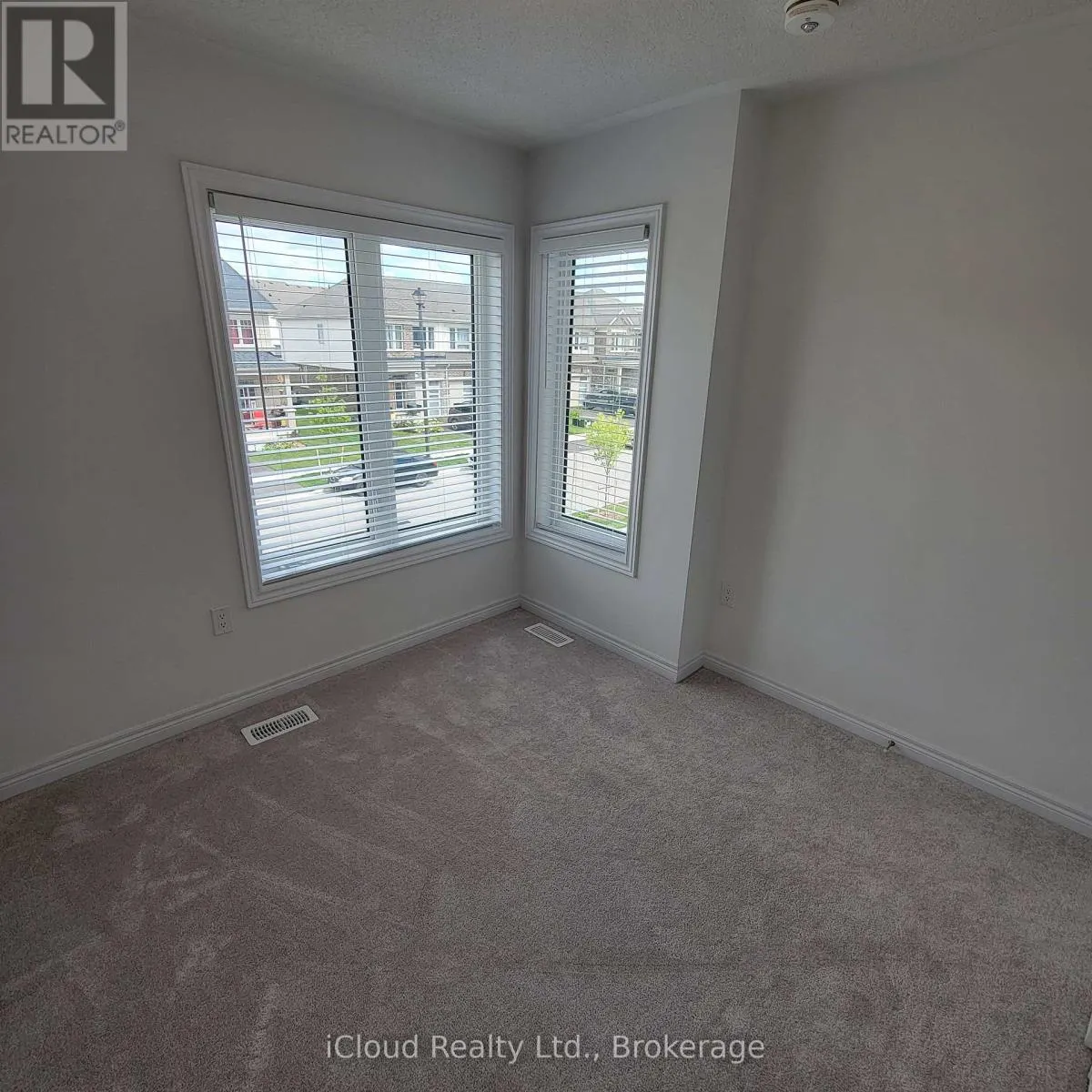 19 EDMINSTON DRIVE
