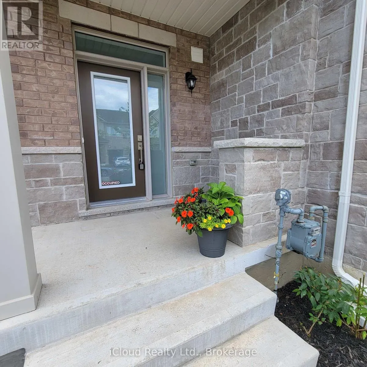 19 EDMINSTON DRIVE