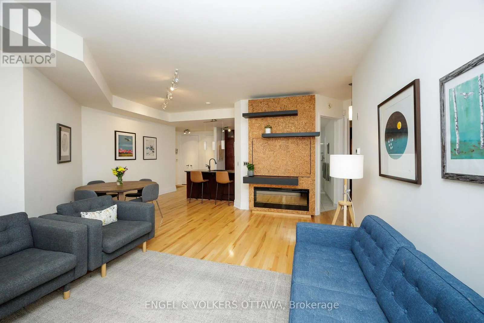 203 - 375 LISGAR STREET