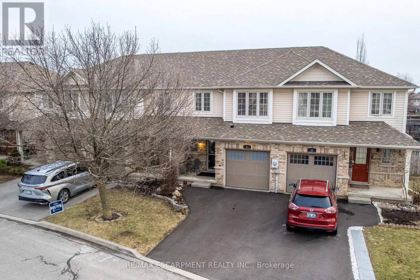 41 - 222 FALL FAIR WAY