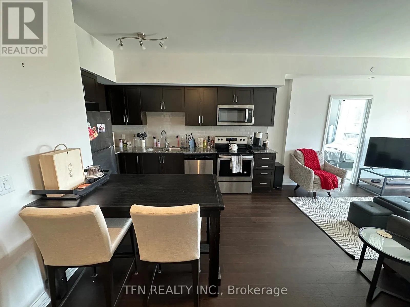 1301 - 155 CAROLINE STREET S