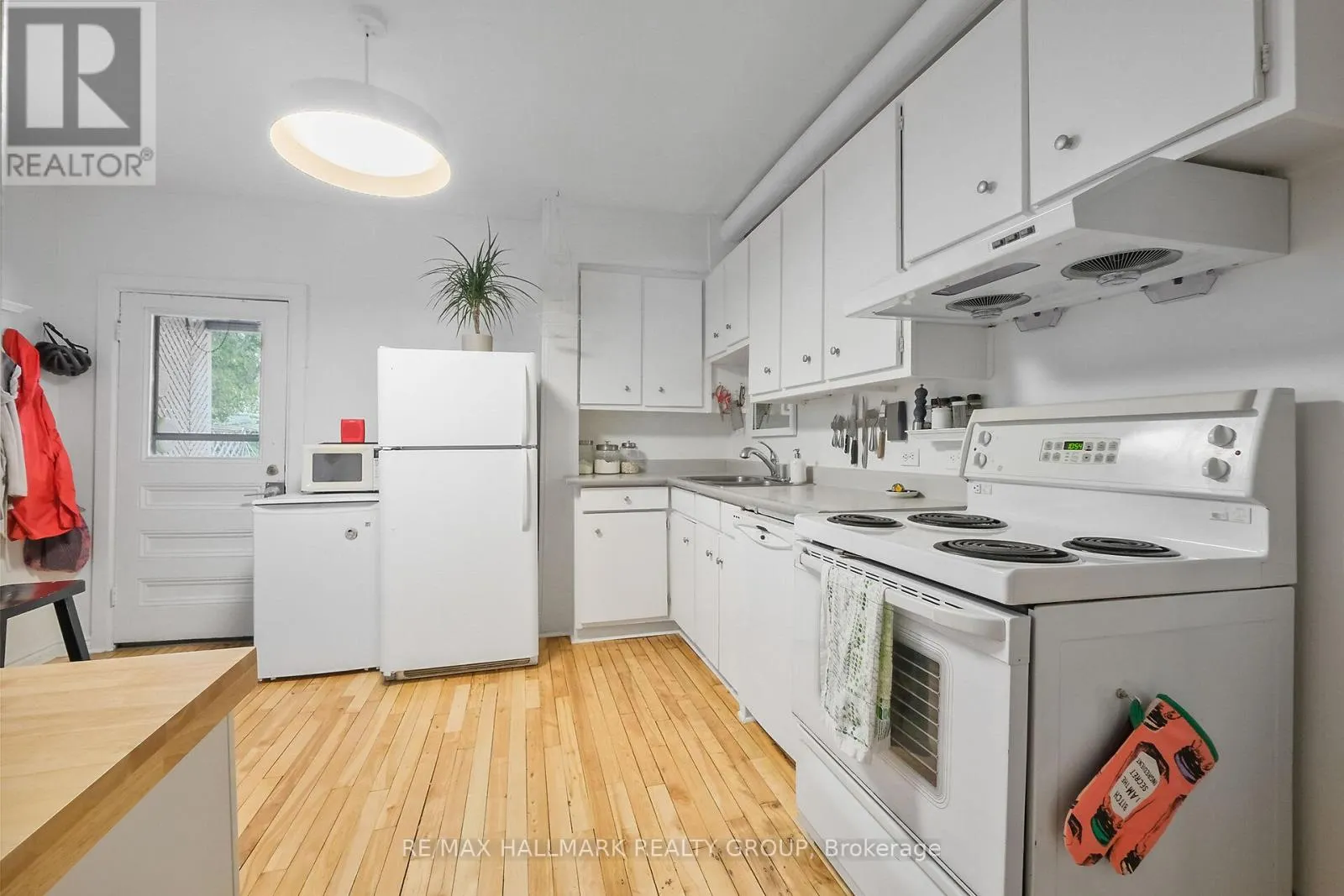 230 BOOTH STREET